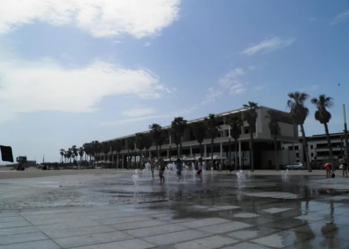 2 Pieces Avec Parking, Tennis Et Loggia A 300m De La - Fr-1-338-431 塞特港